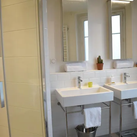 Artist - Montparnasse Appartement